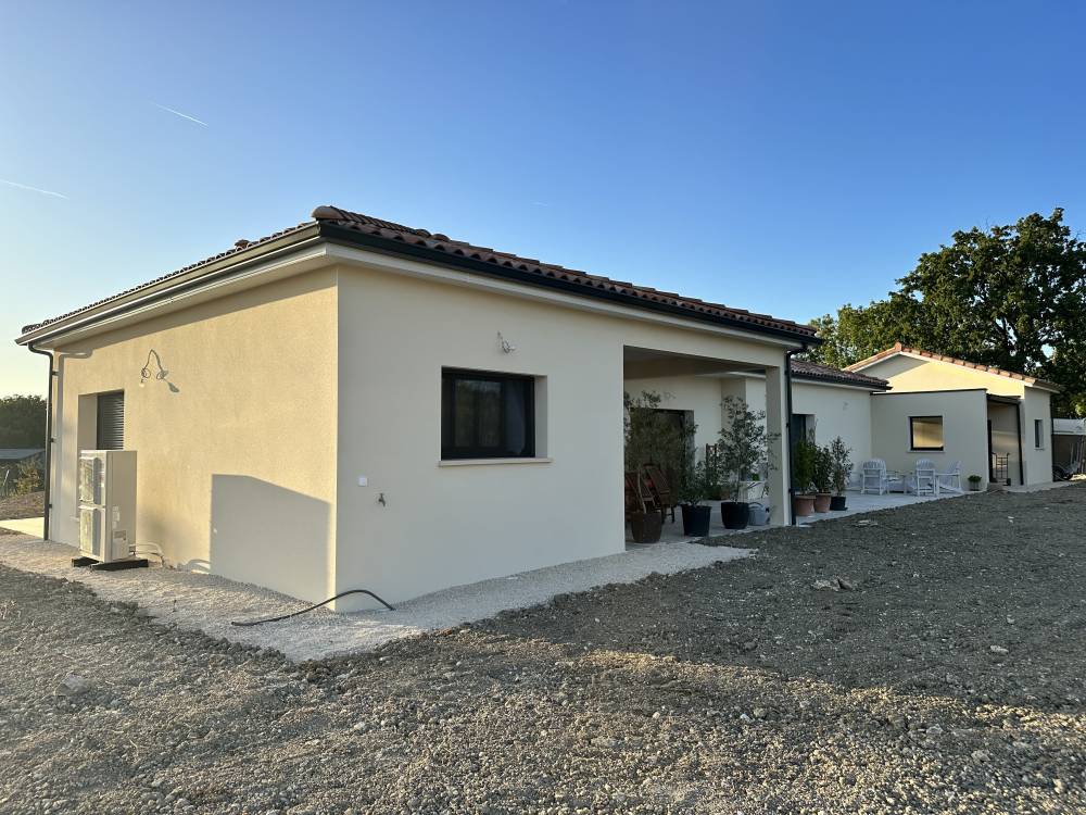 Réalisation d'un enduit de façades à Belfort-du-Quercy